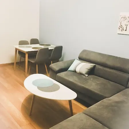 Apartament Nastrojowy *